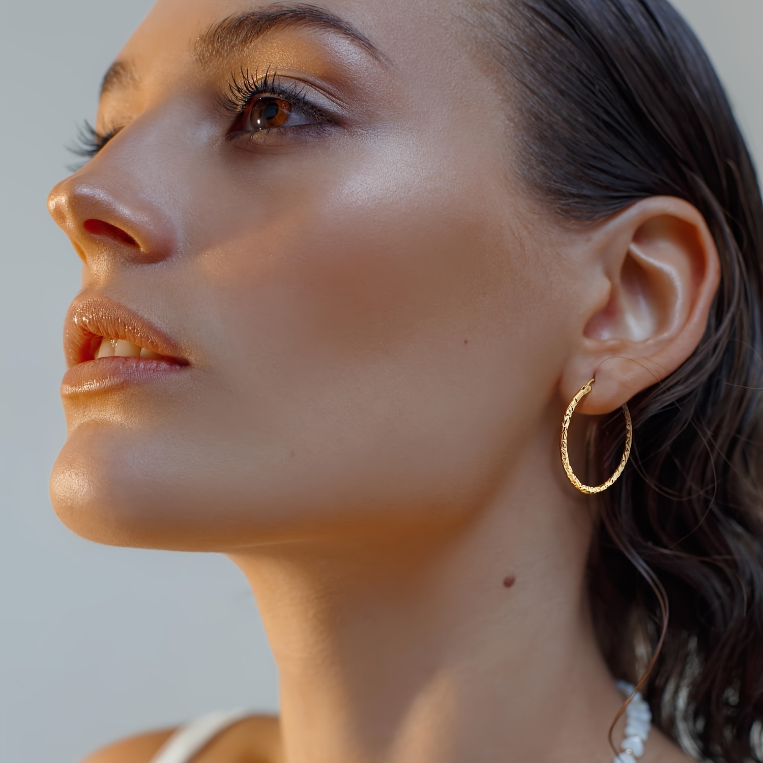 925 silver made fashionable engraved simple circle earrings fashionable and simple suitable for daily wear parties weddings perfect gift for wife girlfriend       with a high quality gift box Product details 6