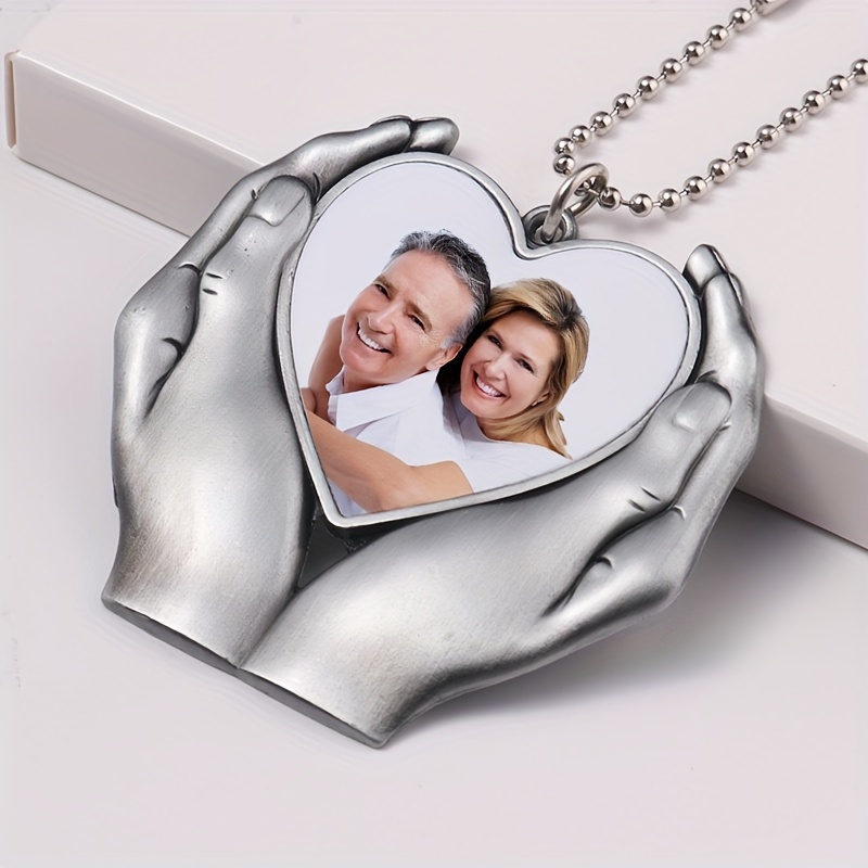 

's Hand-held Heart Keychain, Customized Picture, Unique Holiday Gift, Valentine's Day Gift, Personalized Products, 1pc