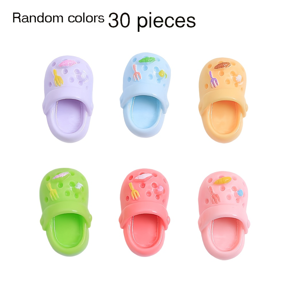 E-shop Ein Set aus 30 cremefarbenen Harzanhängern zur Verzierung, geeignet für Mode-Slipper, Klebedekorationen, Handyhülle-Verzierungen,