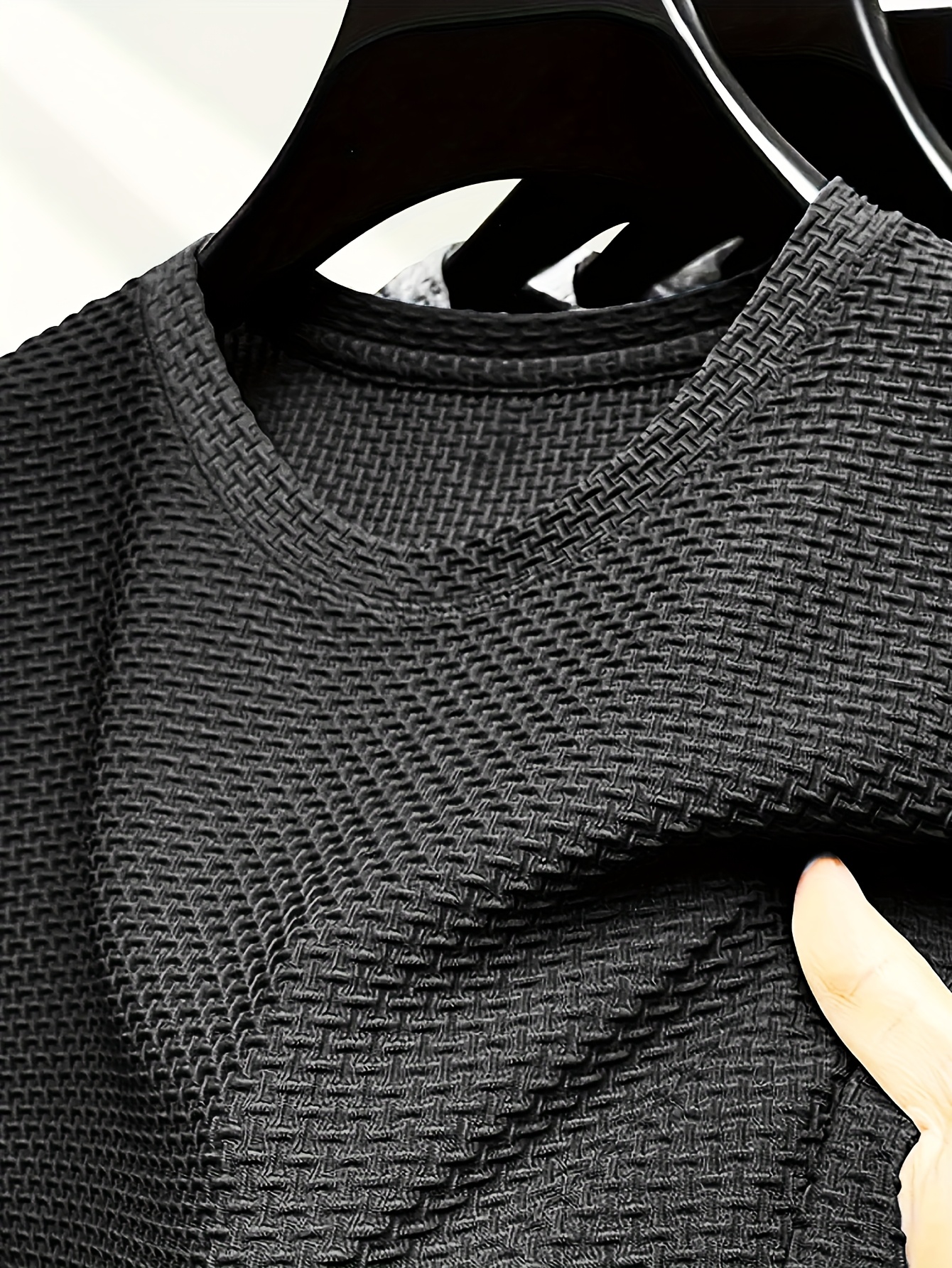 1pc Men's Ice Silky Fiber Crew Neck T-Shirt - Breathable Moisture-Wicking Workout Tee, Loose Fit Short Sleeve for Gym & Casual Wear, Lightweight Non-See-Through Fabric