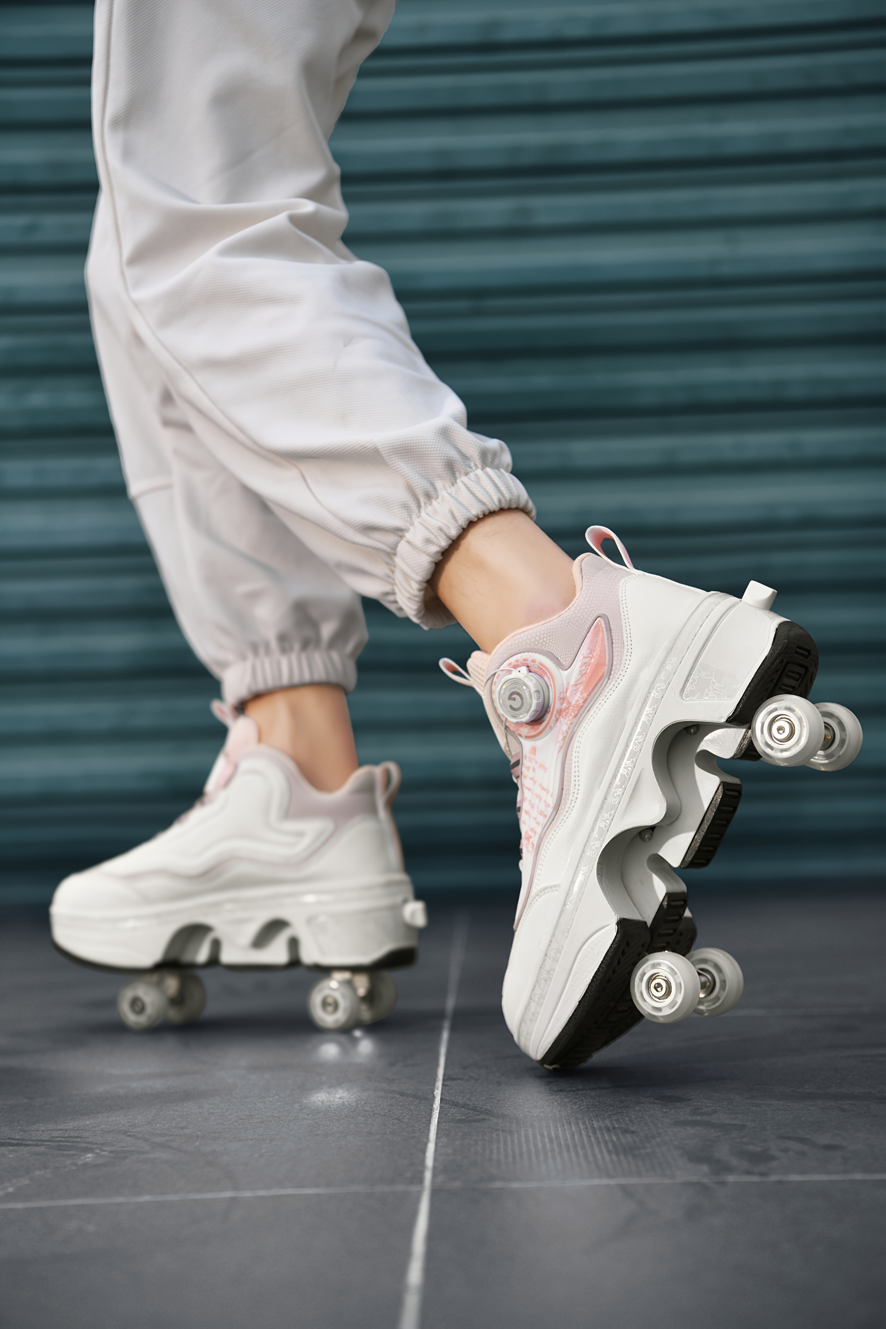 Unisex Transformable Shoes, Dual-Row Walking Shoes, Adult Parent-  Skateboarding Neutral Roller Skates Sliding Dual-Use