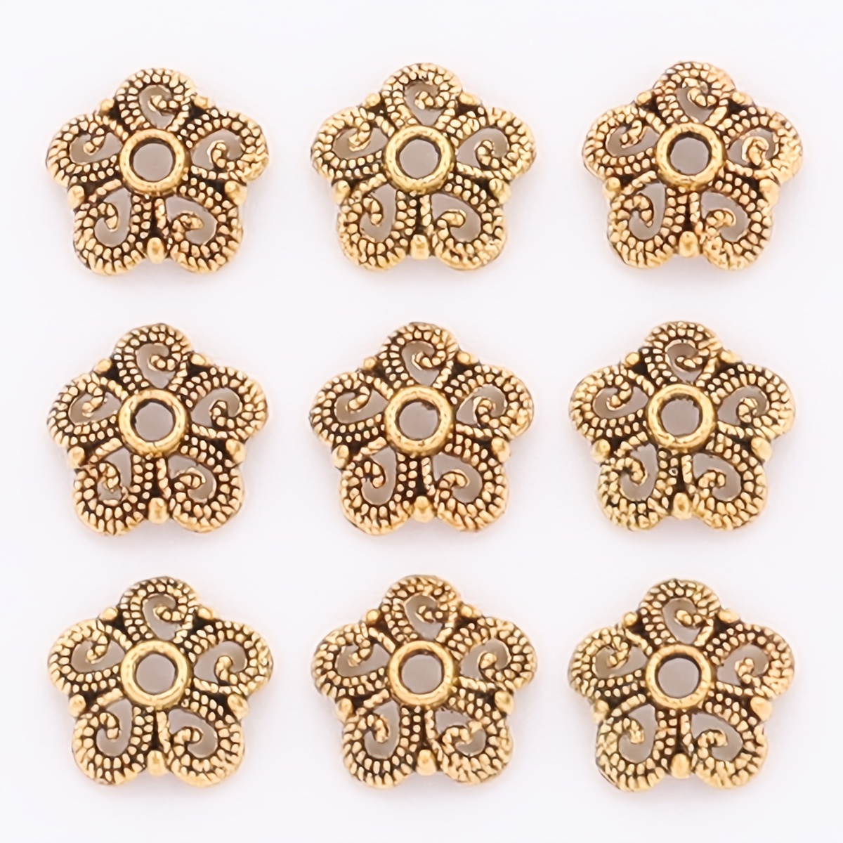 E-shop 106-teiliges Set Mini-Blumen-Perlenkappen mit fünf Strängen, Abstandperlen, Abstandshalterplatten, Zubehör aus Zinklegierung, Perlenkappen mit