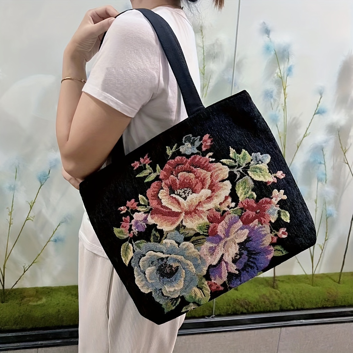 

New Tote Bag Double- Embroidered Pattern Portable And Bag