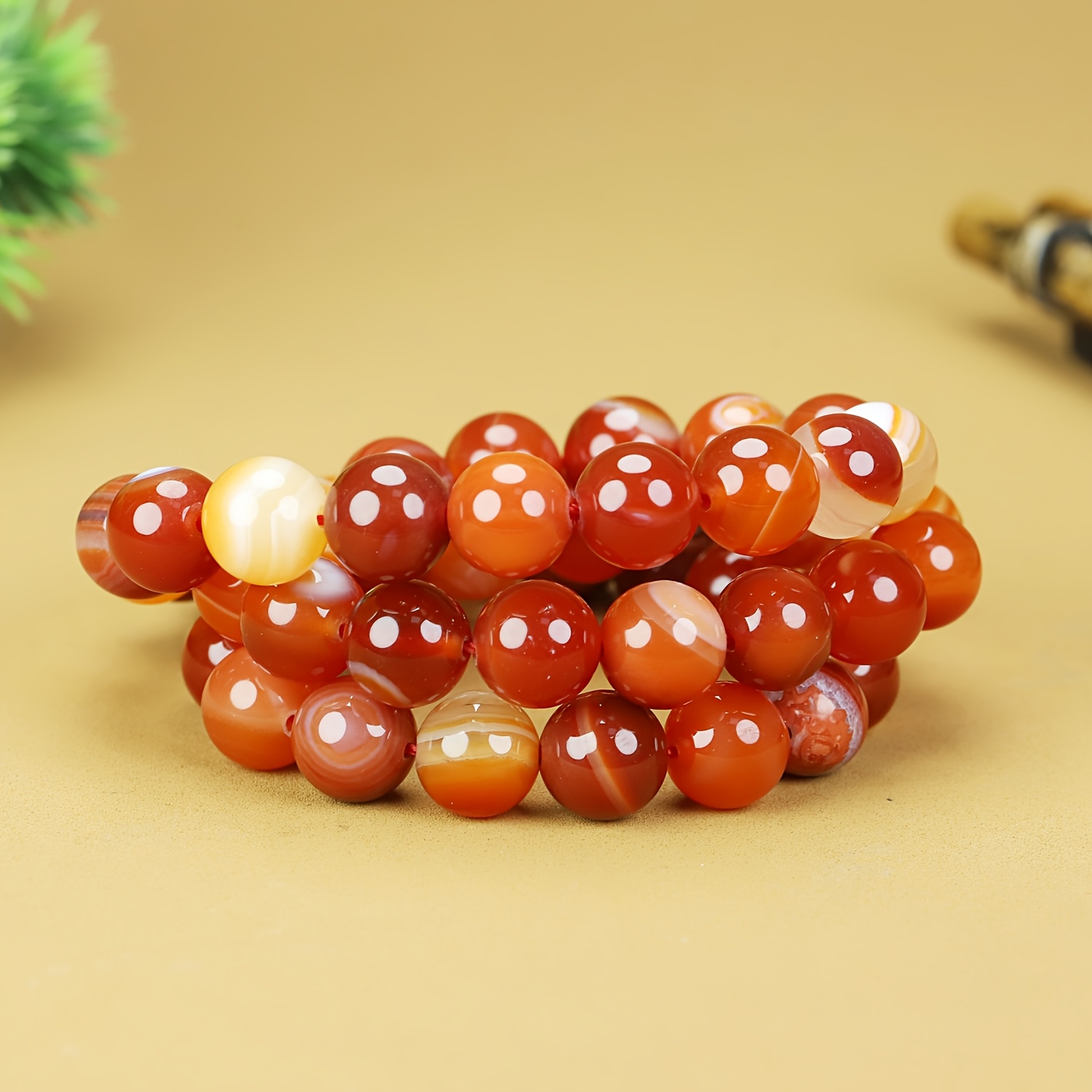 Unisex Agate Round Bead Necklace for Daily Wear