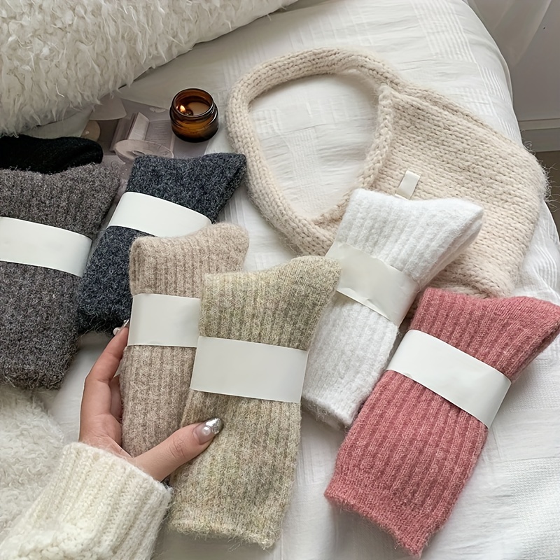 

4pcs Cozy & Stylish Teen Girls' Solid Color Crew Socks - Warm, Casual Knit For Fall/winter, For Autumn, Spring