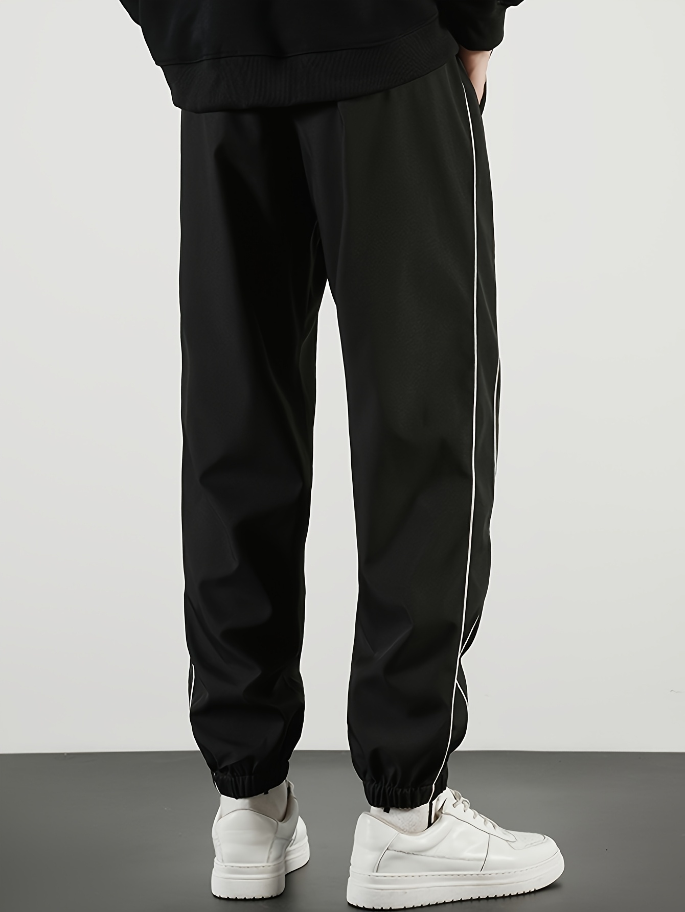 Reichstadt Jogginghose Herren – Slim Fit, 100% Baumwolle | Mit Logo-Stickerei & Seitentaschen | Sport & Freizeit