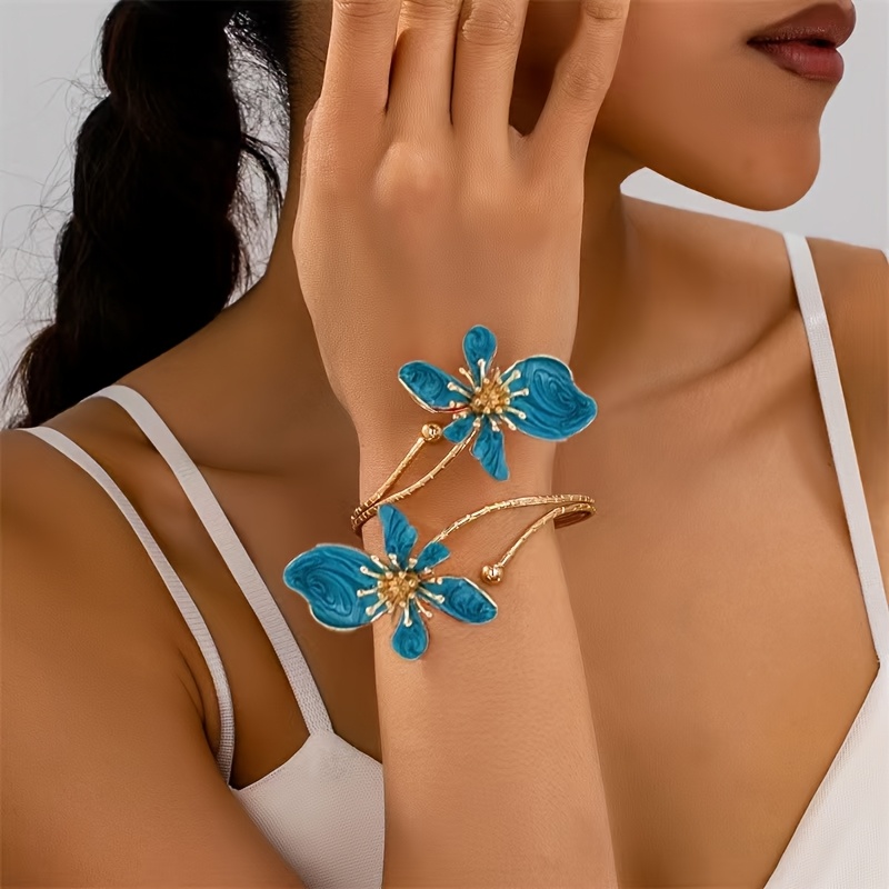 Colorful Enamel Flower Open Niche Design Bracelet