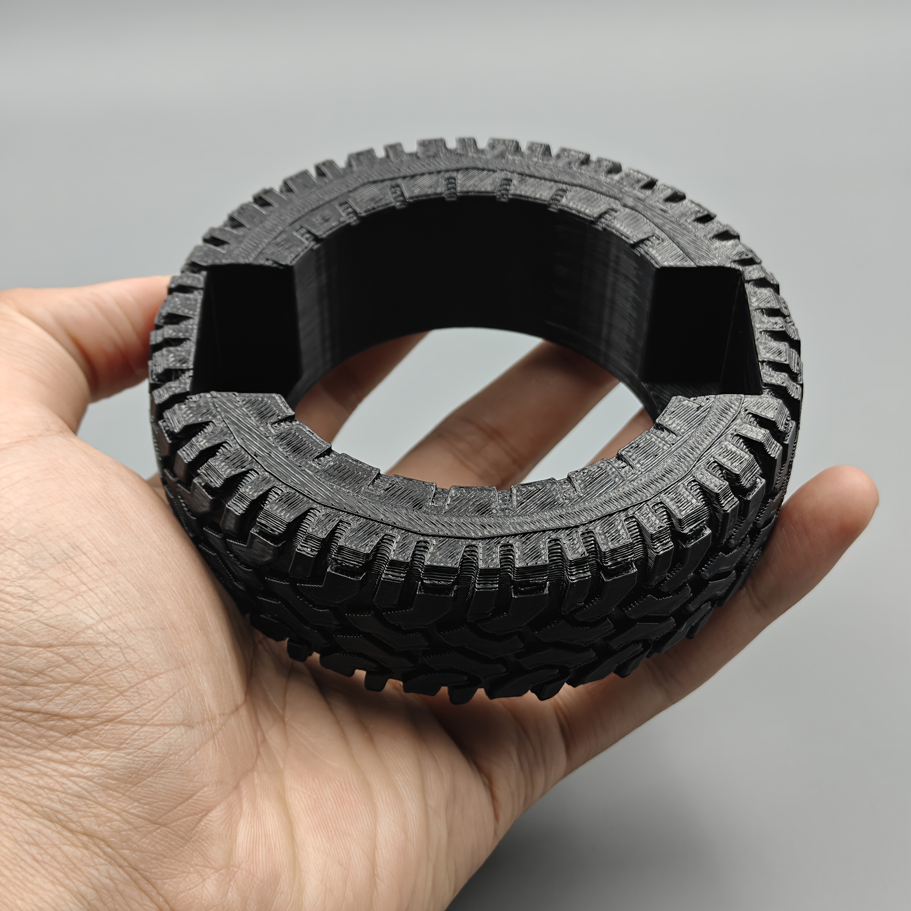 1 Unique Tire-shaped Business Card Holder, Desktop Organizer, Perfect For Room Decor