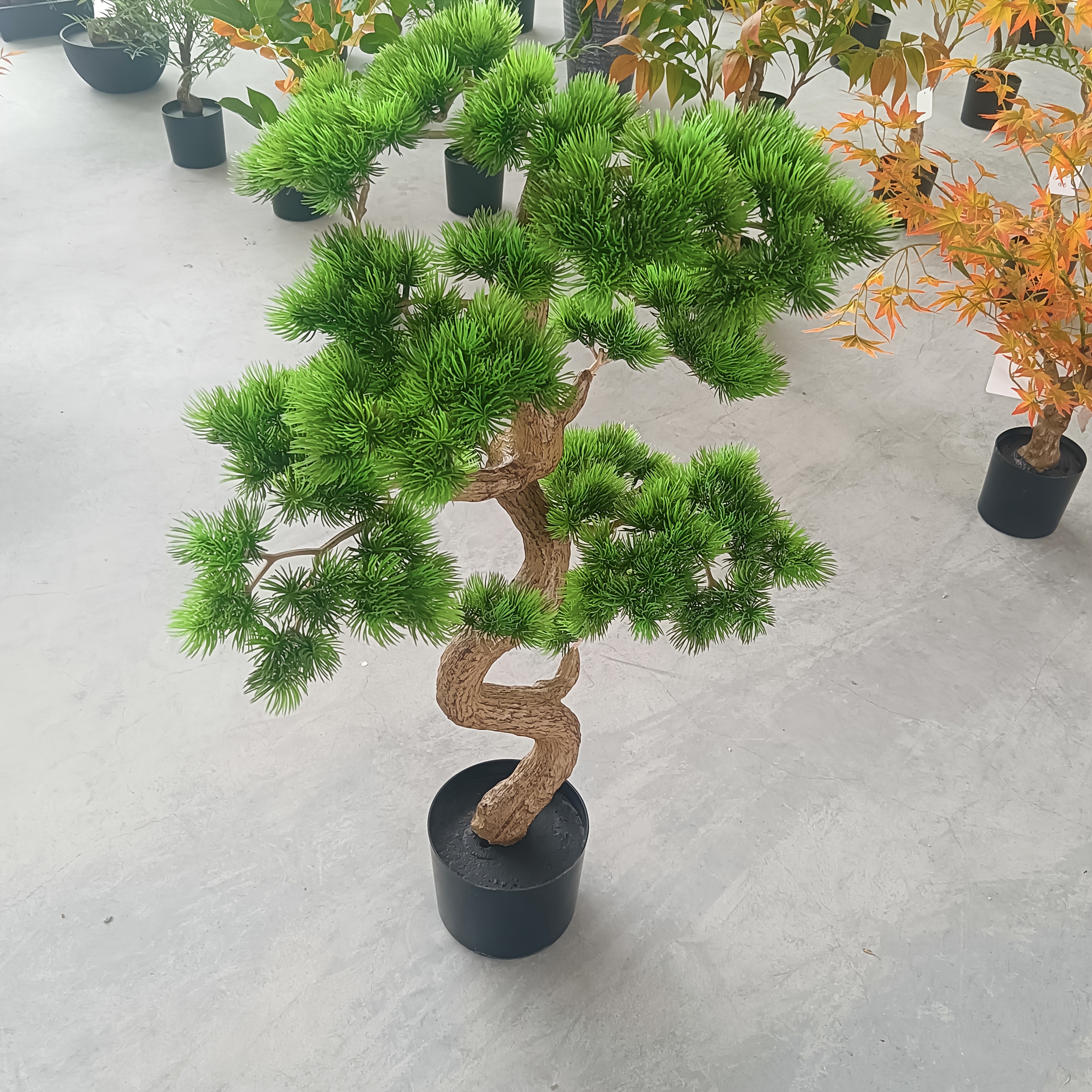 Creative Large-scale Artificial Pine Bonsai Floor Display For Living Rooms, Offices, And Shopping Malls