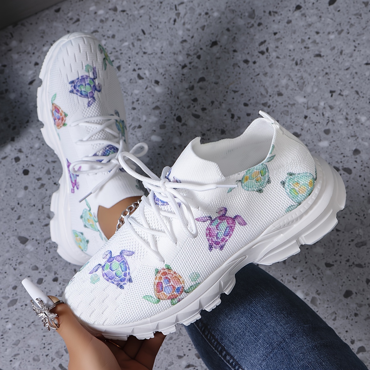 

Women's - -up , &