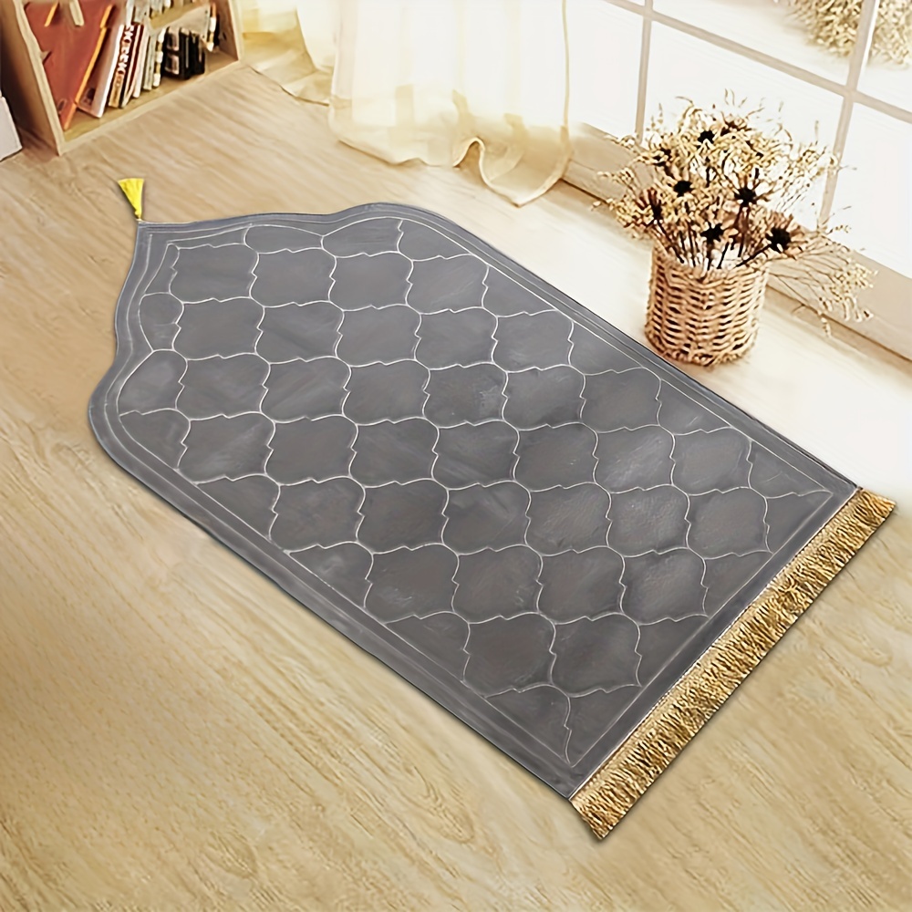 

Luxurious Gray & Golden Hexagonal Pattern Mat - , , Anti-slip, With Pvc Backing - Ideal For Bedroom, Indoor Use & Celebrations, Home Decor