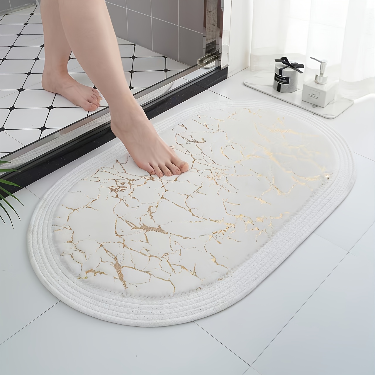 1pc Faux Rabbit Fur Golden- Oval Soft Non-slip Bath Mat, Super Absorbent, Elegant Design, Ideal Gift For Bathroom Floor, Sink, Bathtub