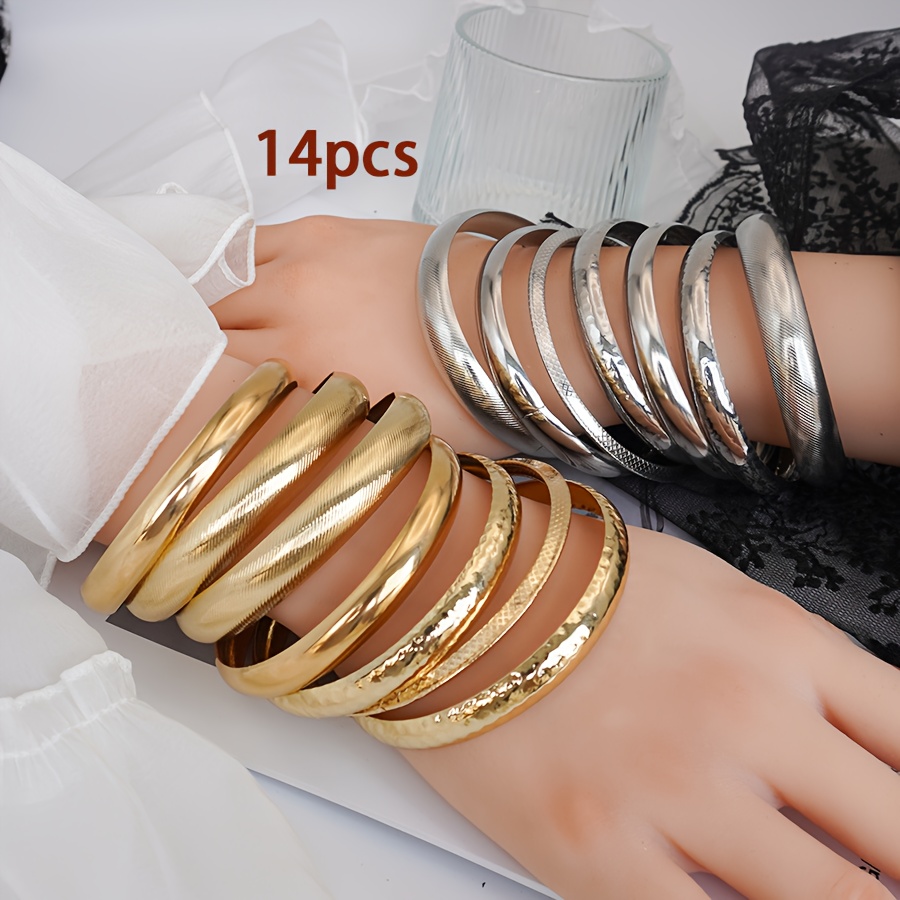 7pcs Vintage Individual Wide Stackable Golden Bracelets