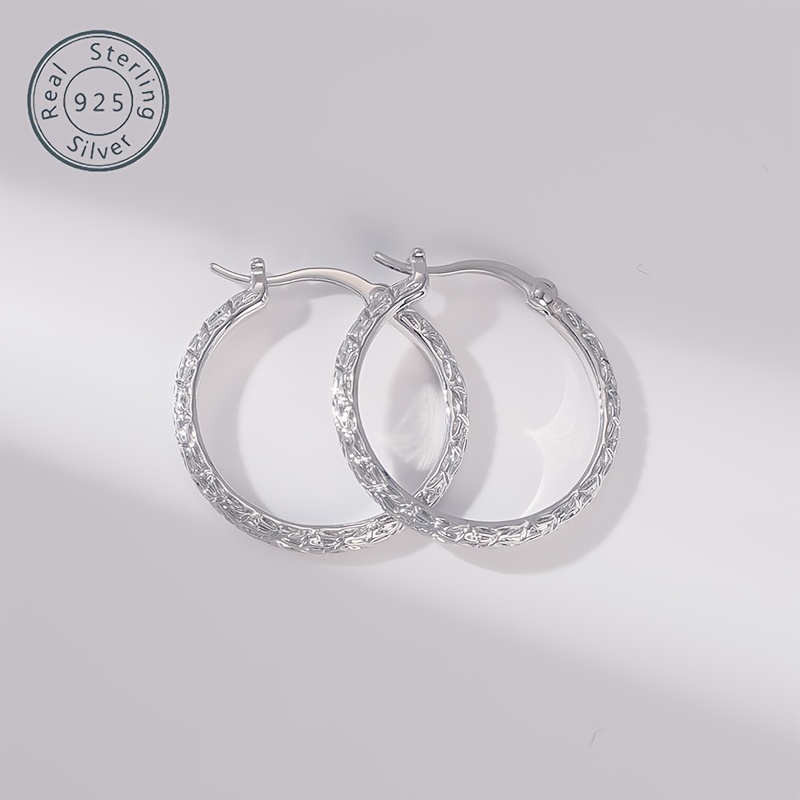 925 sterling silvery hoop earrings italian hand carved diamond cut clasps designed for     vintage   is   for ladies wives   mothers birthdays anniversaries valentines gift boxes Product details 5