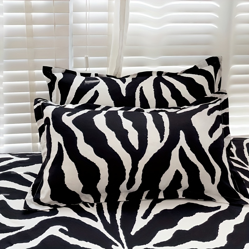 2pcs Zebra Print Pillowcases, 100% Polyester Brushed Fabric, Soft, Skin-friendly, Comfortable, And Breathable, Suitable For Occasions, Machine Washable, Usable In , No Insert