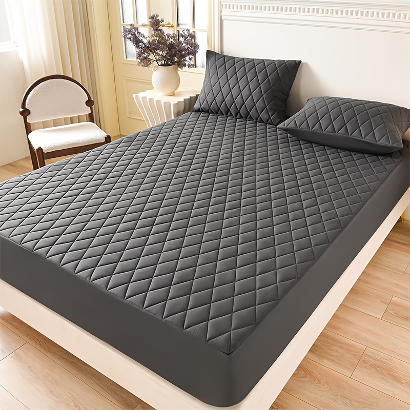 1pc luxurious ultra soft and comfortable fitted sheet thickened mattress protector with quilted padding layered fitted sheet pillowcases not included all in one bedding mattress cover ideal for bedrooms hotels guest rooms Product details 2