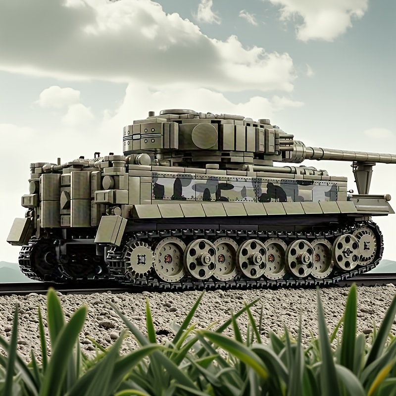 1008+Pcs Tank Building Block Model with Rotating Tracks