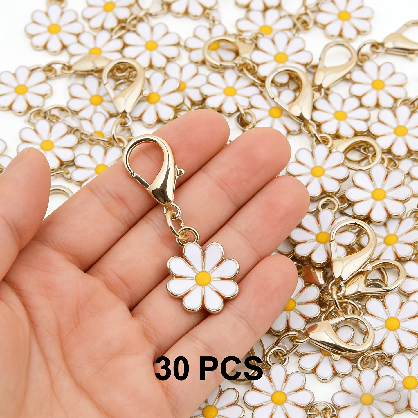 Image of 30pcs White Daisy Lobster Clasp Keychains, Enamel Flower Backpack Bag Charms, Mini Pendants, Back-to-school Gifts, Birthday & Wedding Party Favor Gifts