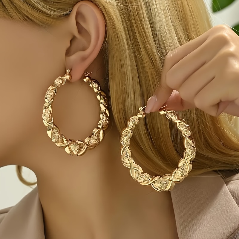 

Vintage Style Elegant Hoop Earrings With Embossed Floral Pattern, No Plating Iron Hoops For Daily And Party Wear, All Seasons - Pair