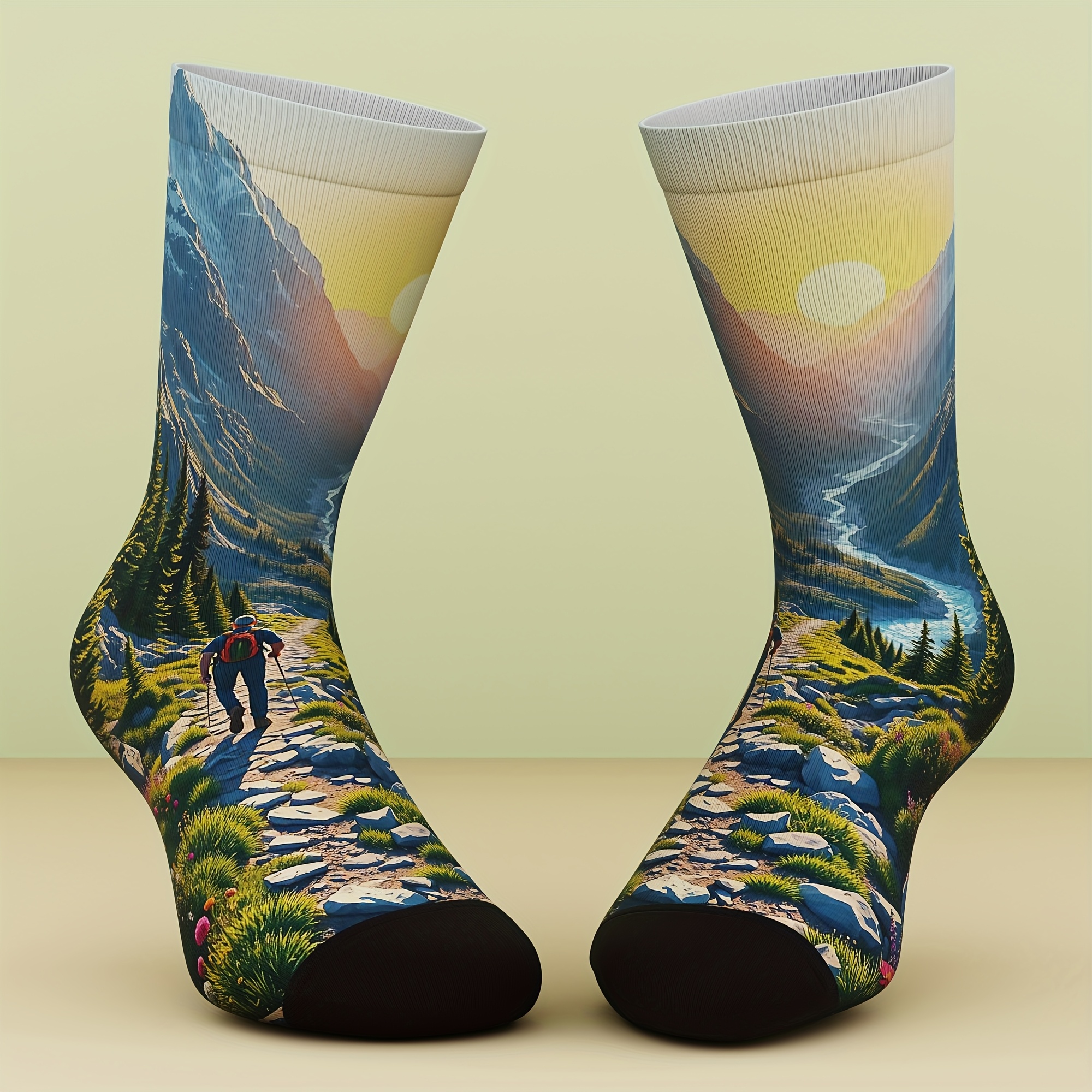 1 Pair Of Unisex Socks, Featuring Outdoor Hiking And Mountaineering Patterns, Fresh And Bright, Comfortable And Breathable For Outdoor Sports, Made Of Bamboo Fiber, A Sock Gift
