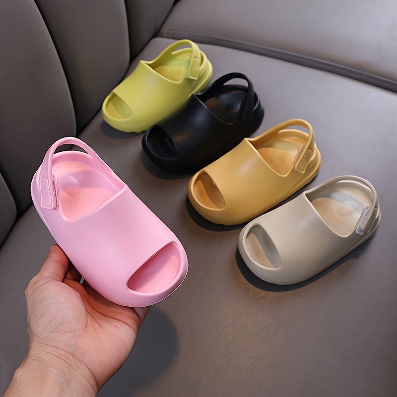 Solid Color Unisex Children's Slip-On Slippers - EVA Material, Breathable Non-Slip Casual Walking Shoes for Boys and Girls, Suitable for Indoor and Outdoor Use - Ages 14 and Under