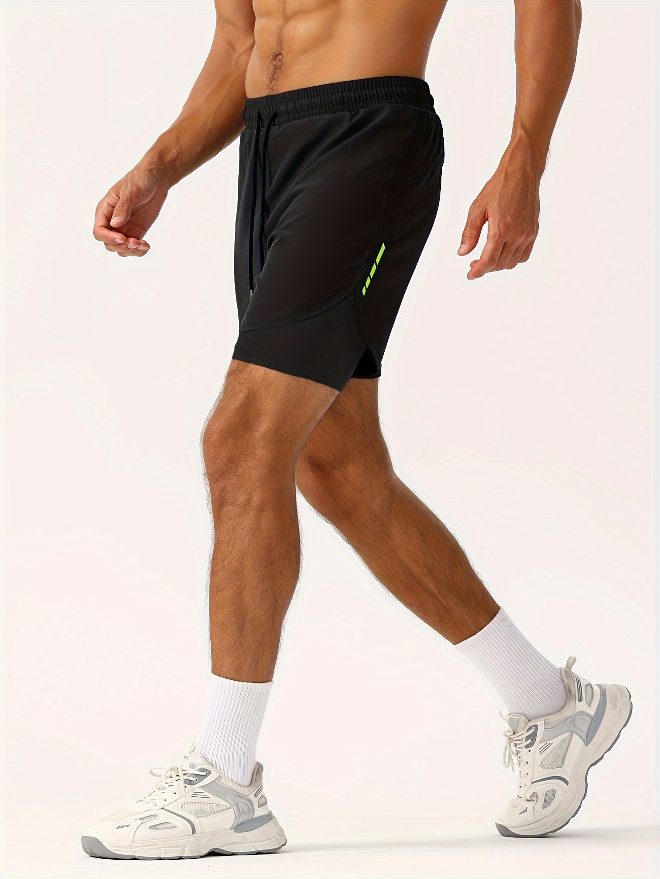 Men'S 2-In-1 Running And Fitness Shorts with a Zippered Back Pocket