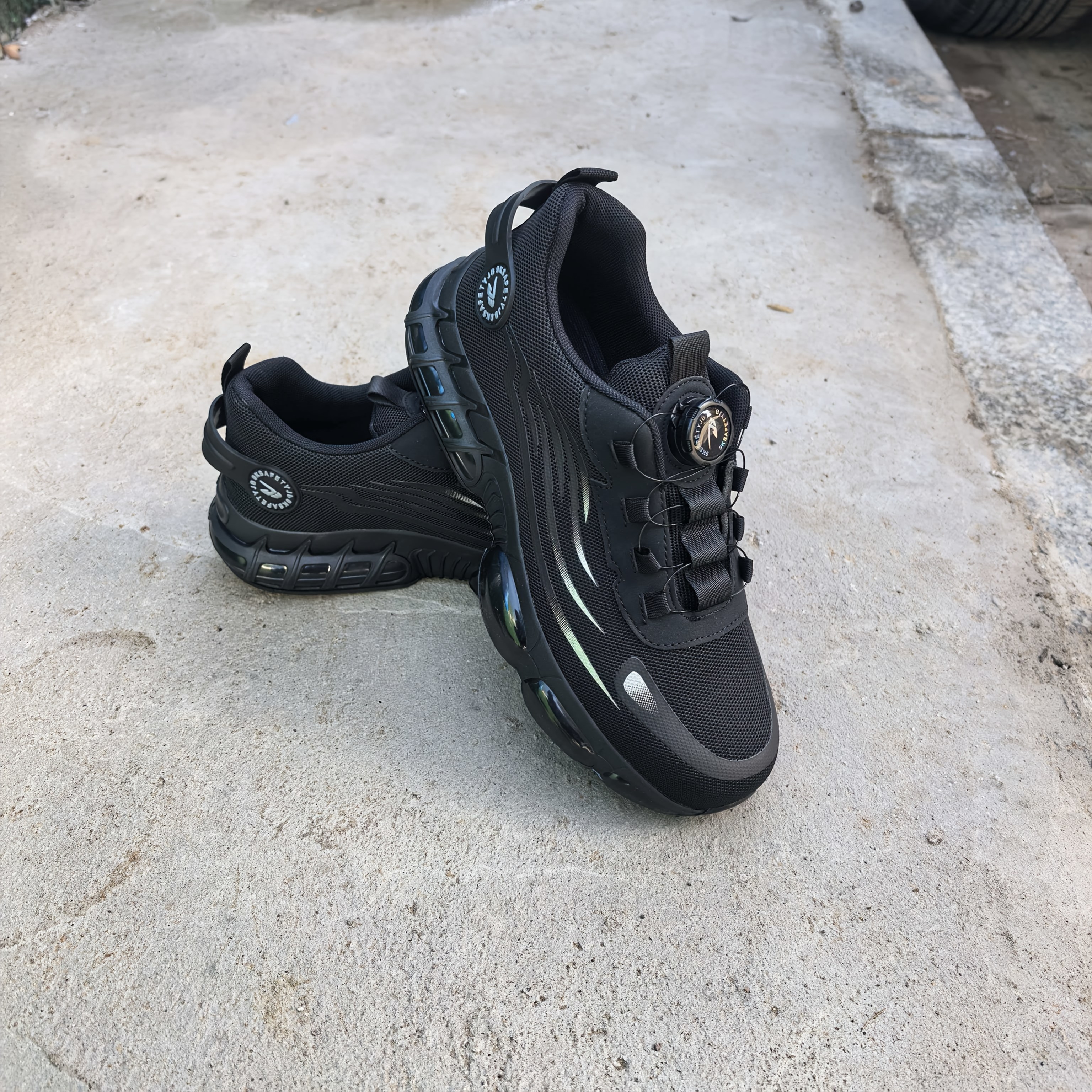 Image of Men's Anti-smash And Anti-puncture Low-top Shoes, Non-slip Durable Work Shoes For Industrial And Construction Sites