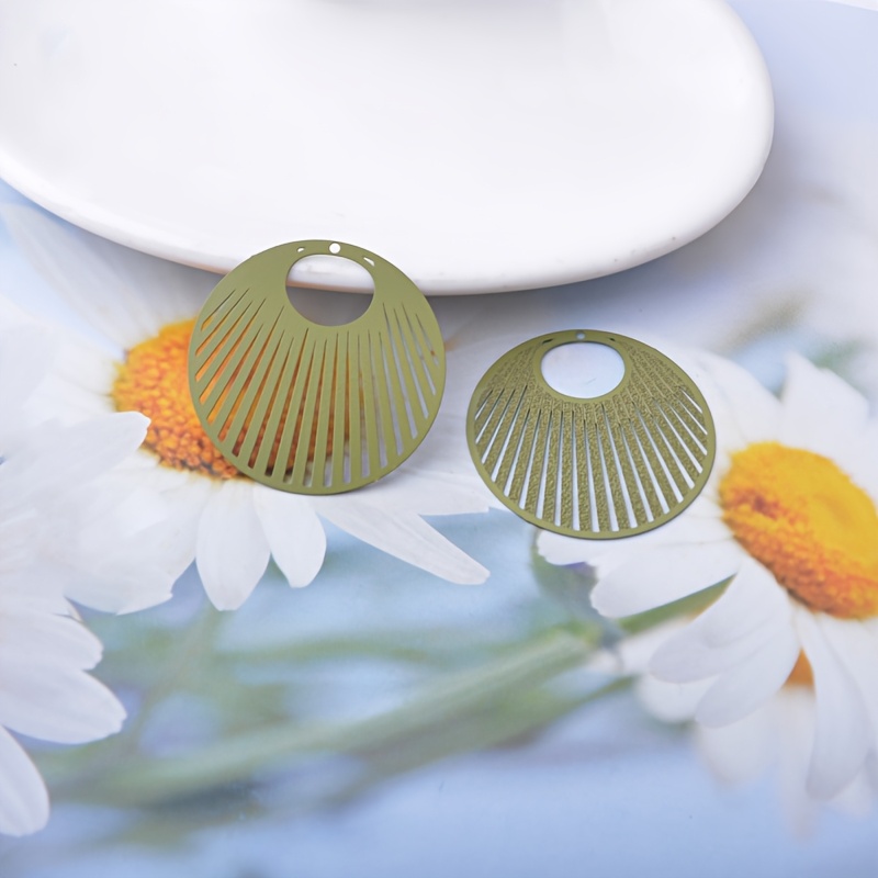 10pcs Round Hollow Fan-Shaped Copper Alloy Charms Set