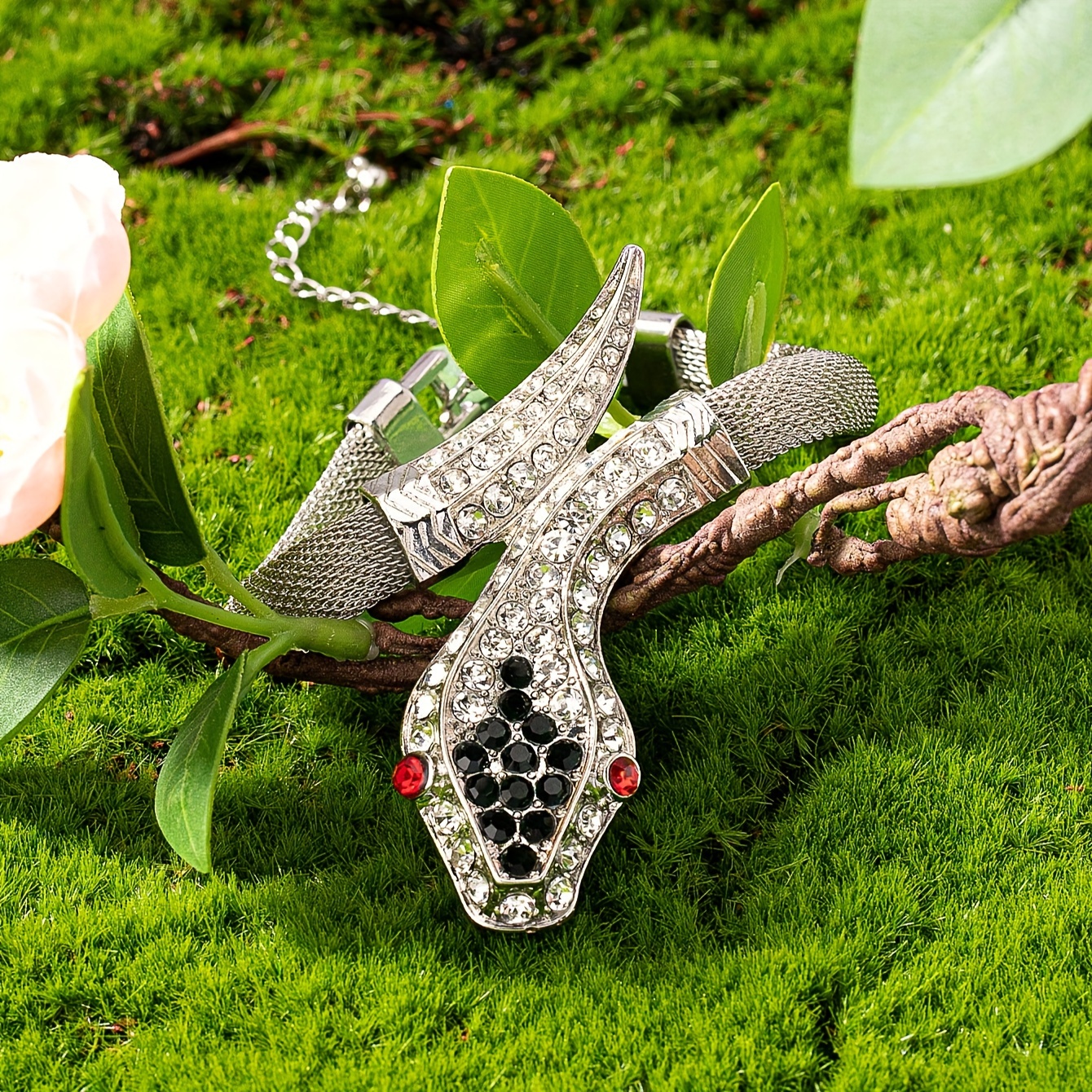 Rhinestone Encrusted Snake Bracelet, Versatile Zinc Alloy