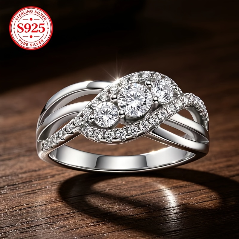 Image of S925 Silver Ring Set With Moissanite, Luxurious Yet Simple, Fashionable And Elegant. Suitable For Weddings, As A Gift For Ladies, For Daily Wear, And As A Gift For Relatives , Or As A Holiday Present.