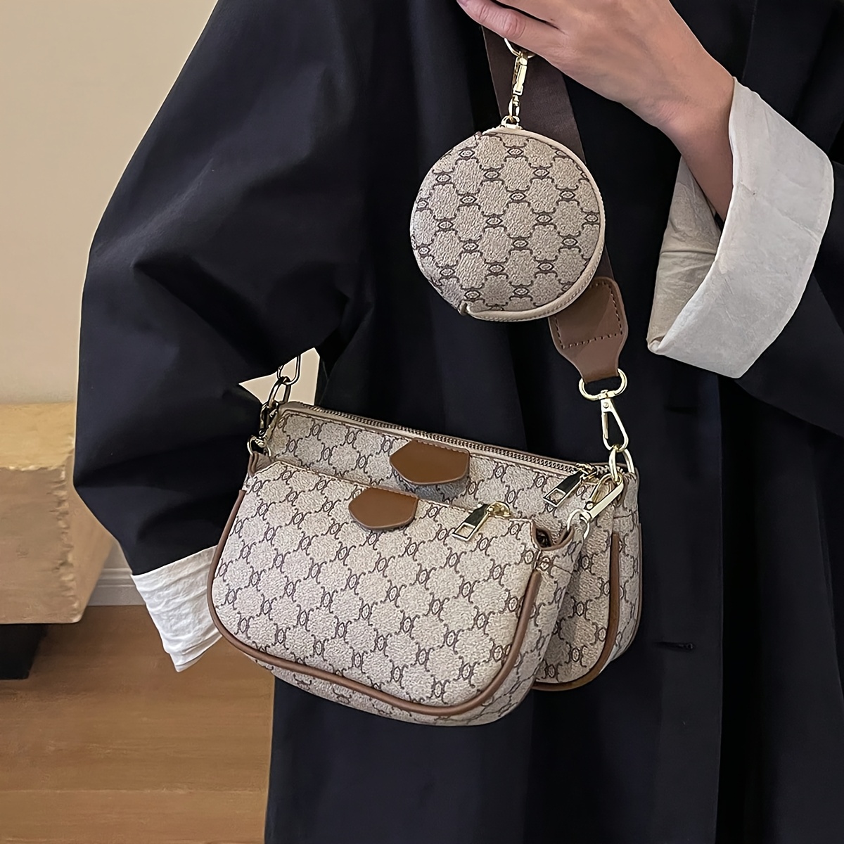 Image of Fashionable Reading Glasses-style Mid-life Women' Set, Large-capacity 3pcs Bag, Crossbody Bag, Stylish And Elegant Mid-life Handbag