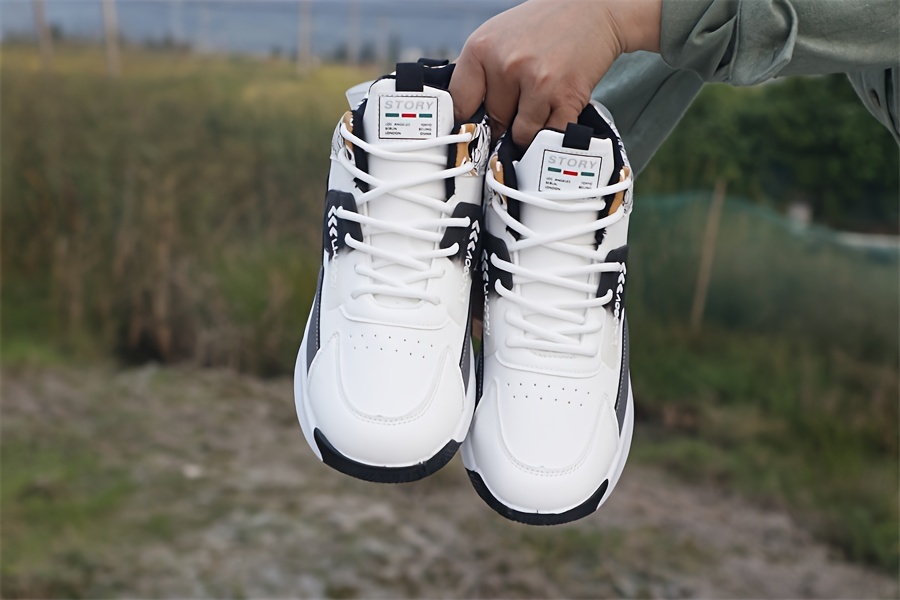 Zapatillas de running acolchadas y elegantes para hombre, cómodas y antideslizantes con cordones, zapatillas suaves, aptas para actividades al aire libre para hombres, se pueden usar en todas las estaciones