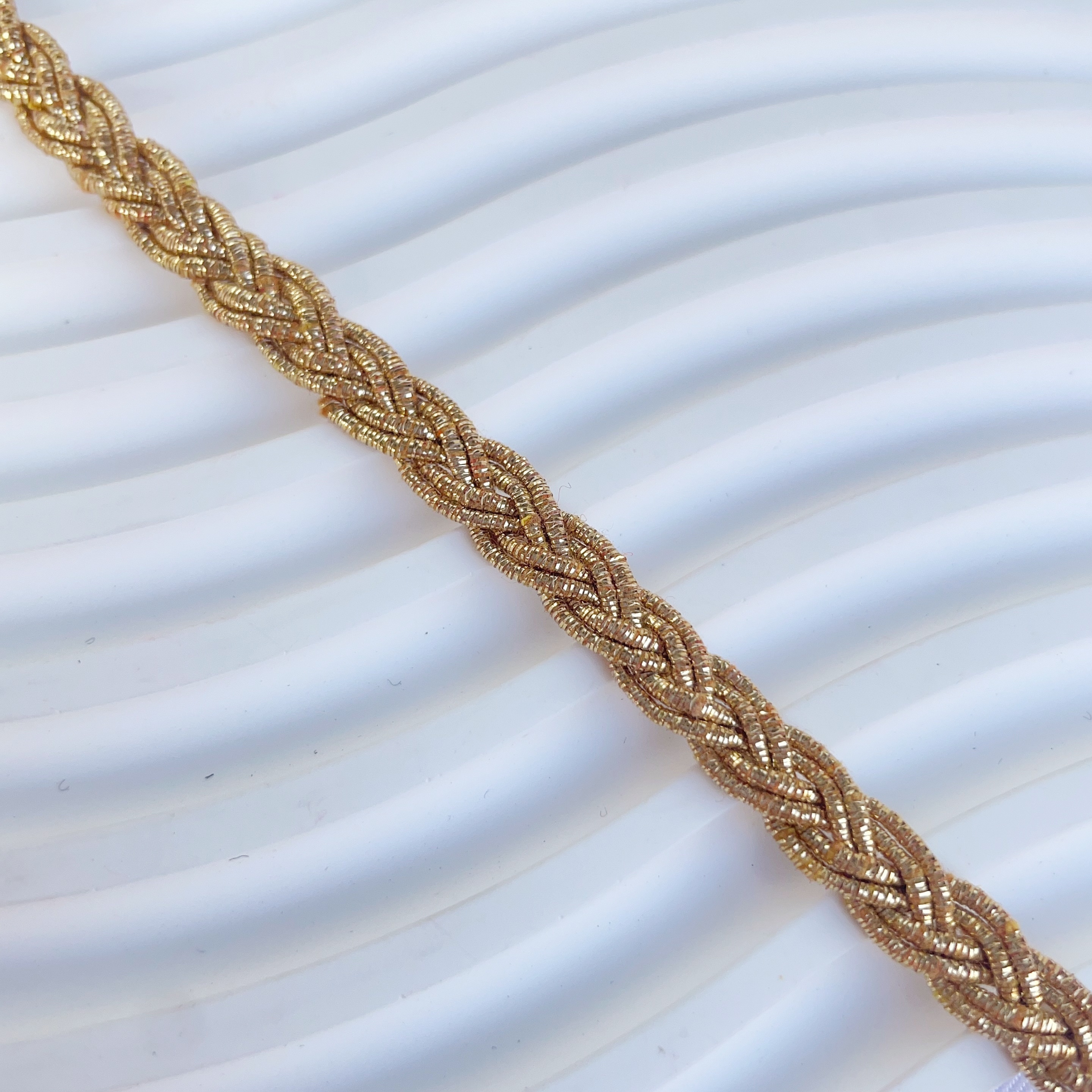 E-shop Exquisite goldene Drahtgeflecht Seil Kleidung Handwerk Geschenkbox Dekorative Spitze Hilfsmaterialien