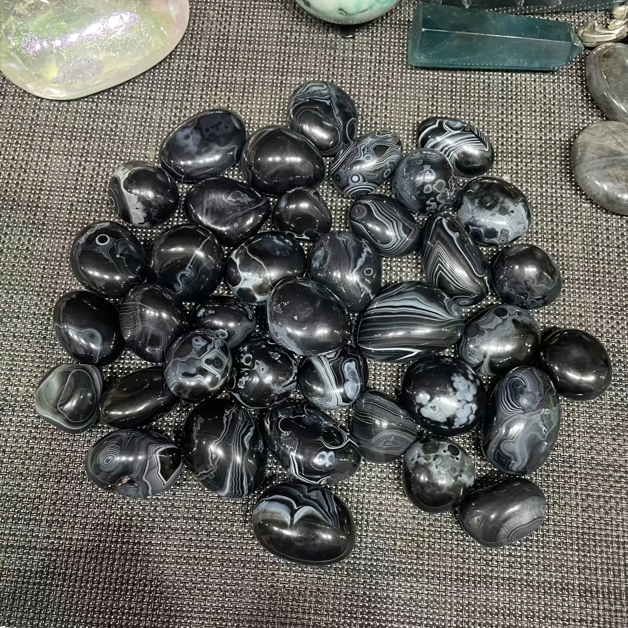 High Quality Black Onyx Artificial Crystal Natural Quartz Tumbled Stone Decor