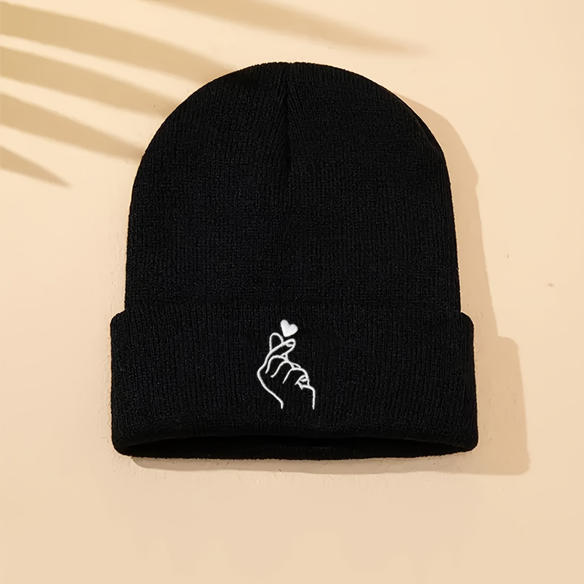 Image of A Hat With Embroidered Gesture Heart Pattern, Fashionable And Versatile Unisex Design, Popular Outdoor Cold-weather Warm Trendy Beanie