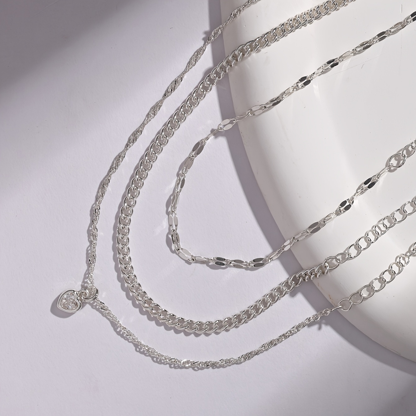 Heart-shaped Pendant Bracelet Set with Inlaid Synthetic Zirconia
