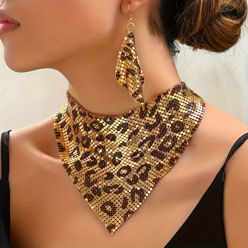 

Stylish Retro Elegant Triangle Scarf With Bright Beads, Silk Scarf, Fake Collar, Exaggerated Leopard Print, Women's Necklace And Earrings Set