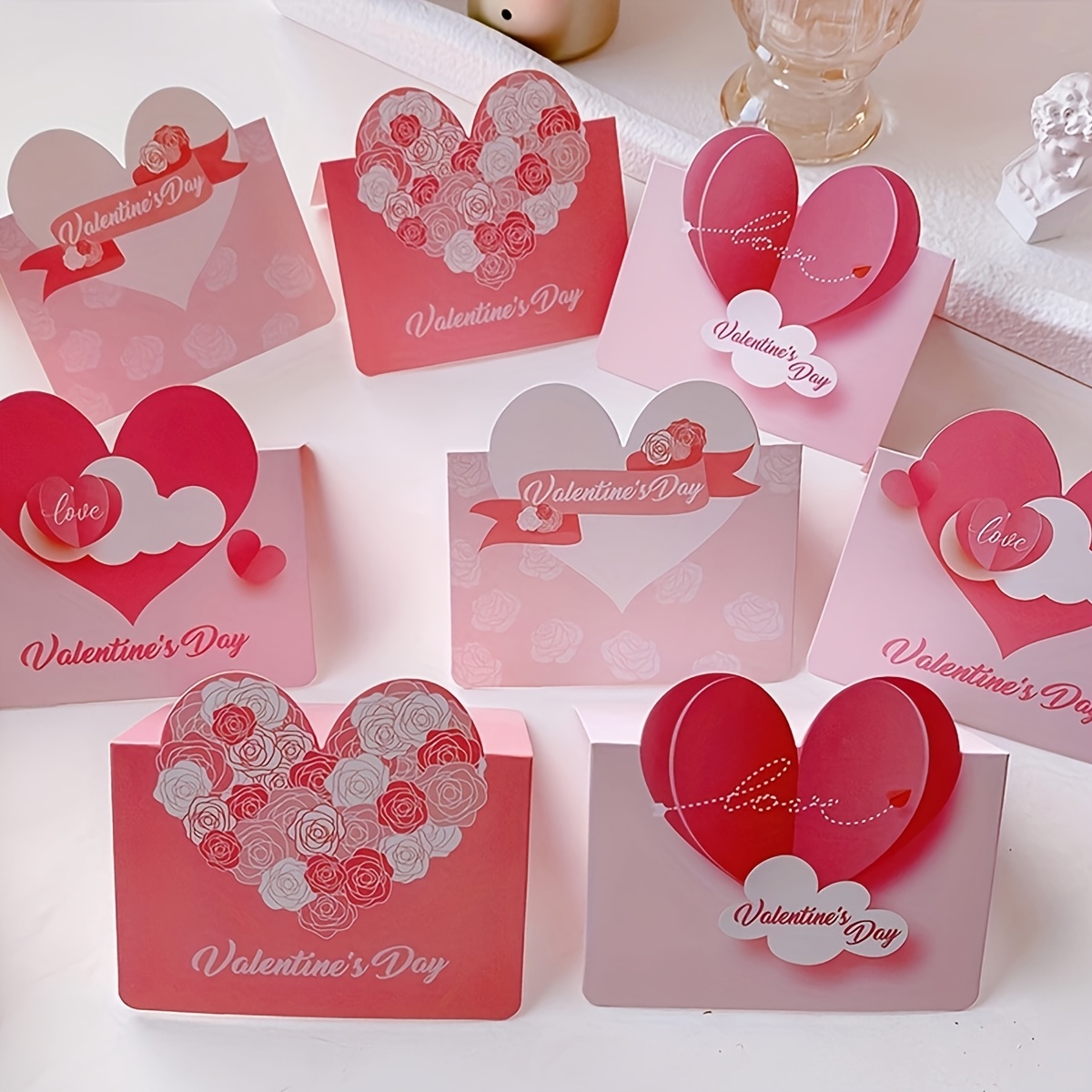 UK Greetings Valentinstagskarte Für Sie/Freundin – Rosa Herz Mit Goldfolie