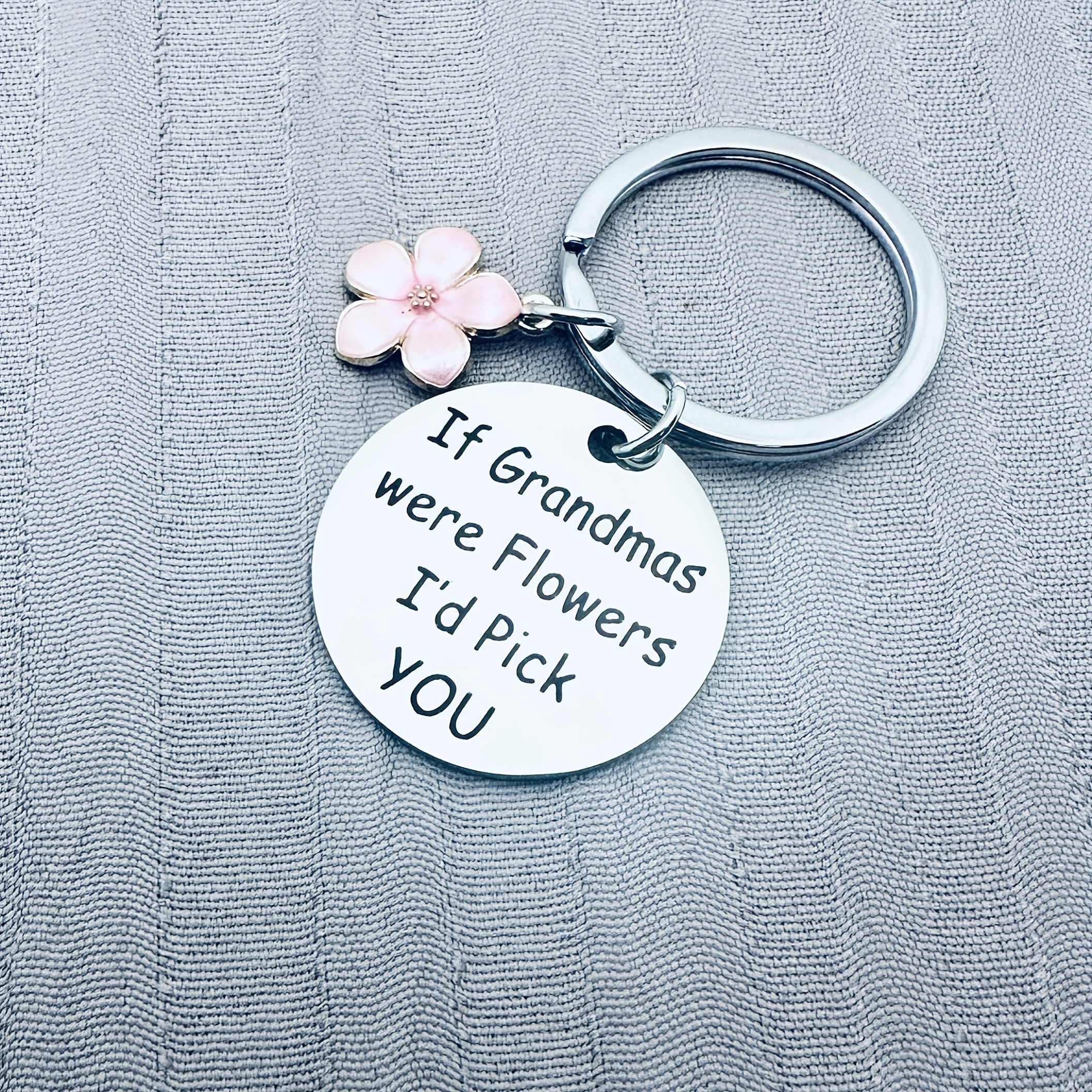 TEMU 1pc, A Gift Keychain For Grandma, Engraved With A Slogan. If Grandma A Flower, I Would Pick A Gift For Her. A Birthday Gift Or A Mother's Day