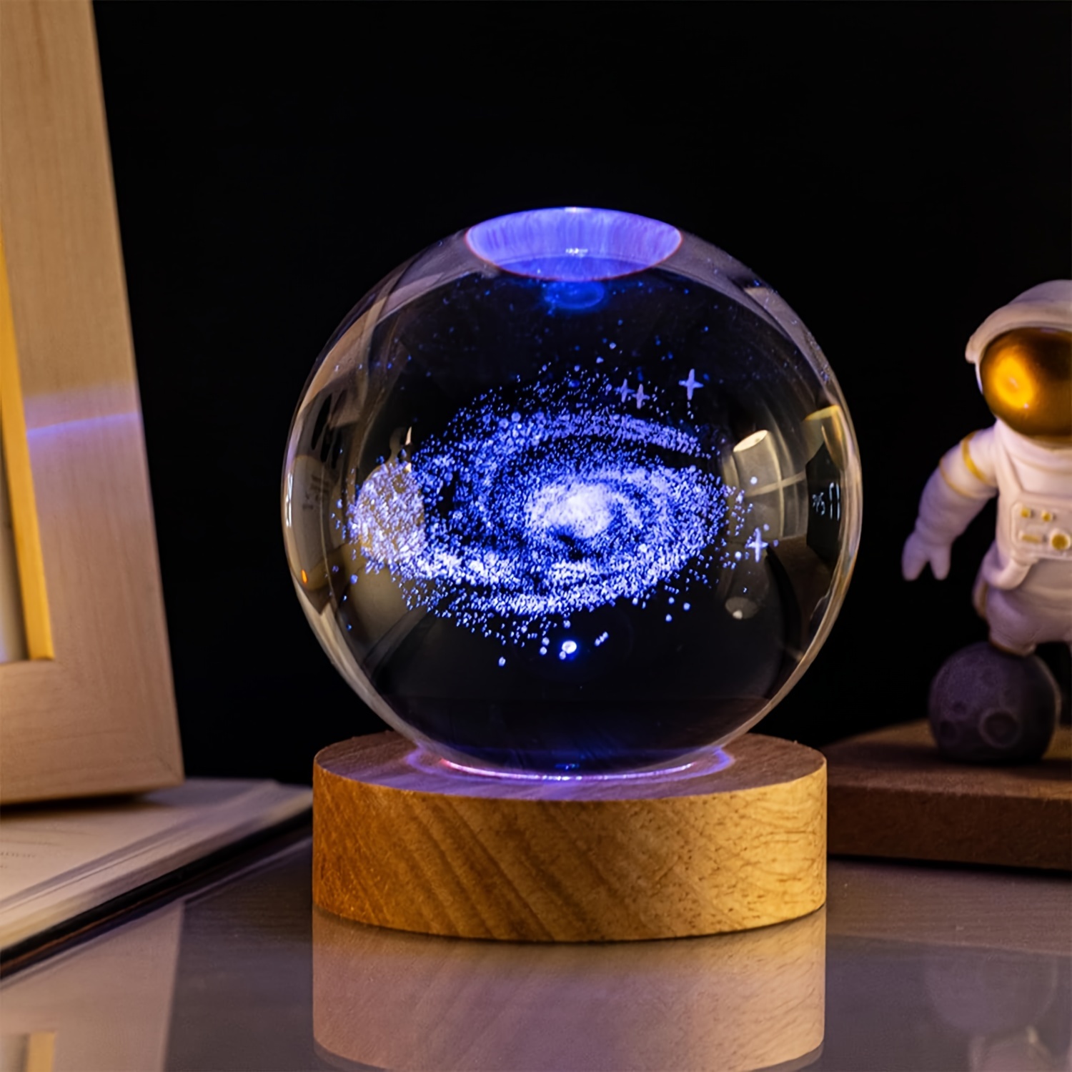

1pc 3d Led Crystal Ball Night Light With 16 Color Gradient, Modern Style, Glass Laser Engraving, Usb Powered With Push-button Switch, Wooden Base, Perfect For Birthday And Holiday Gifts