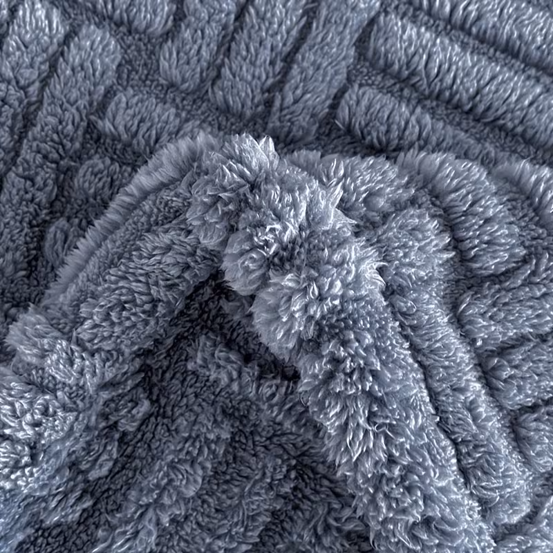 1 luxurious milk velvet jacquard blanket with geometric pattern soft warm beige friendly suitable for use in autumn and winter suitable for bedrooms and guest rooms sofa the perfect christmas gift sofa throw blanket bedroom Product details 14