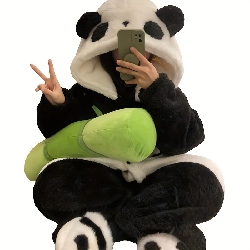

Contemporary Animal Theme Wearable Blanket - Cozy Knitted Panda Bear Design With Hood And Pockets, Machine Washable Polyester, Soft Coral Fleece Long Sleeve Home Loungewear Without Pants Or Shoes