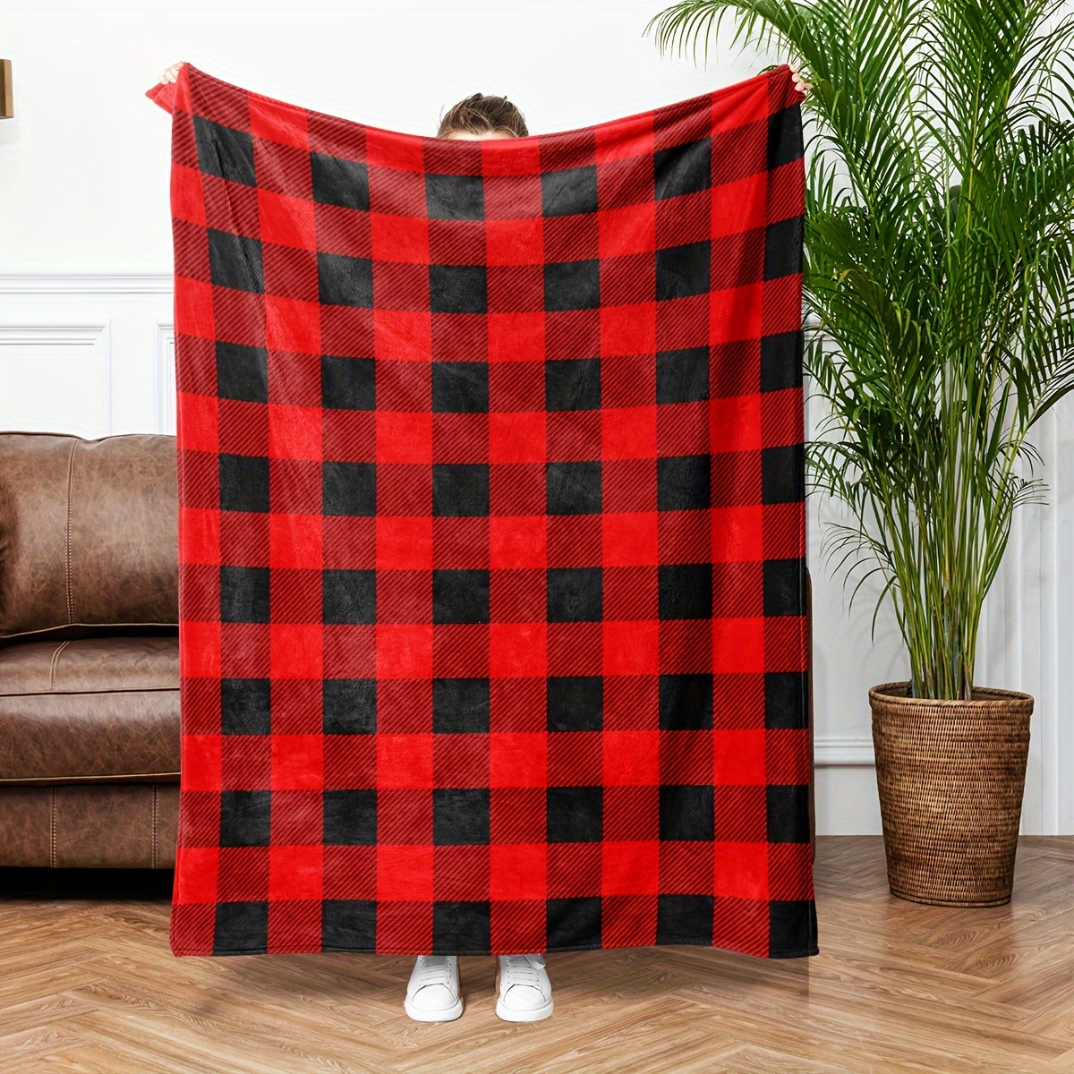 

Contemporary Buffalo Check Plush Flannel Throw Blanket - Geometric Pattern, Seasonal Decor, Comfort, Machine Washable, Lightweight Knit For Home, Couch, Gift - 1pc