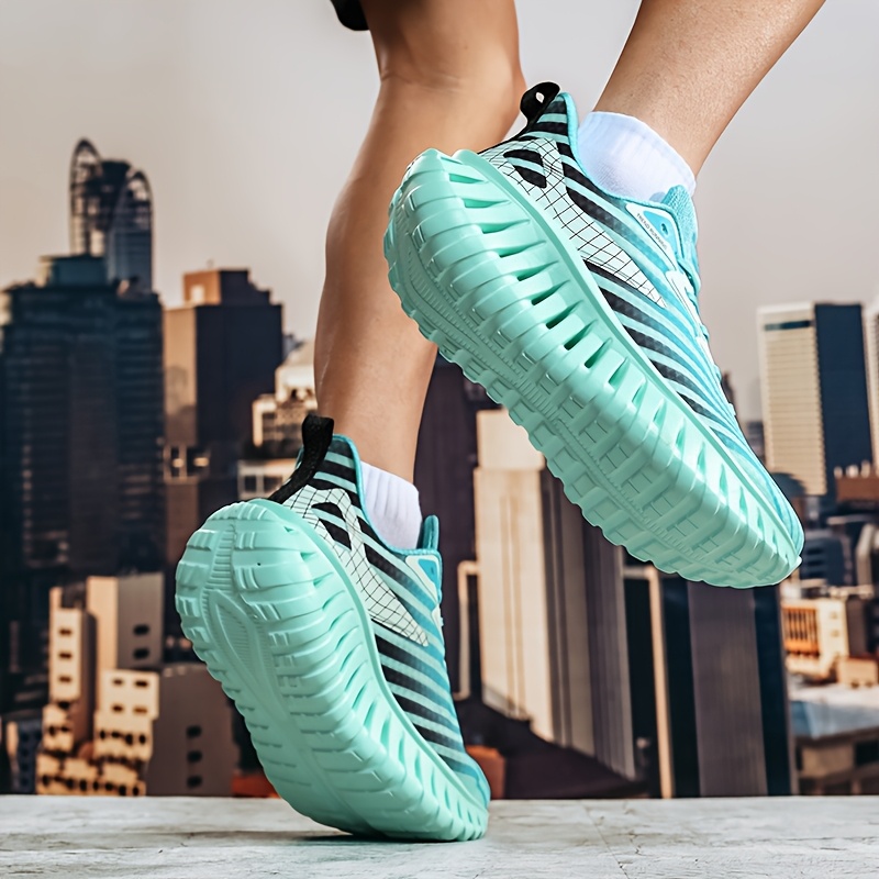 Men'S Running Shoes, Casual Sneakers, Outdoor Trail Running Shoes, Slip-Resistant, Wear-Resistant, Breathable Mesh, Lightweight Hiking And Walking Shoes, Suitable for Indoor And Outdoor Road Running, Stylish Athletic Shoes, Fitness Shoes