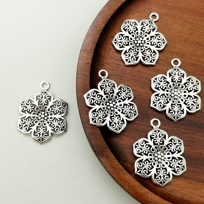 6pcs Retro Floral Charm Pendant Necklace & Earrings Set