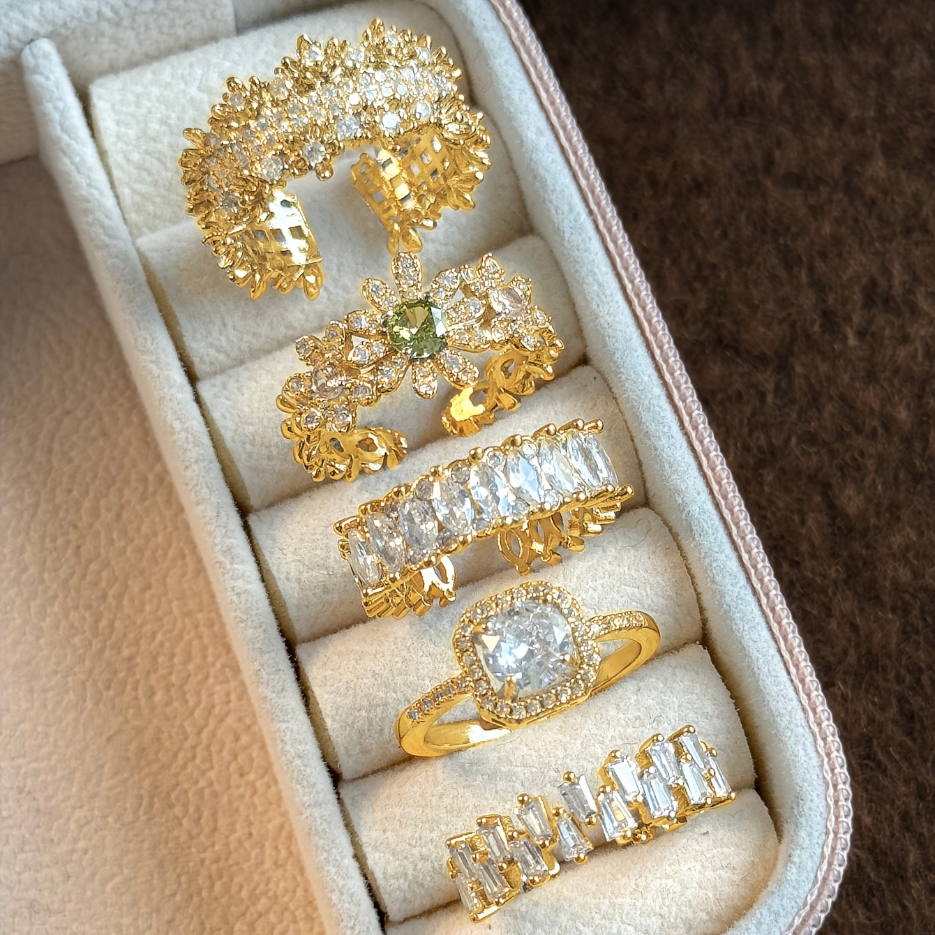 Image of 5pcs Elegant, Light, Luxurious, Fashionable, High-end Retro Ring Set (without Gift Box), Made Of Copper, With And Cubic Zirconia Inlay, Suitable For Daily , Parties, Gatherings And Vacations