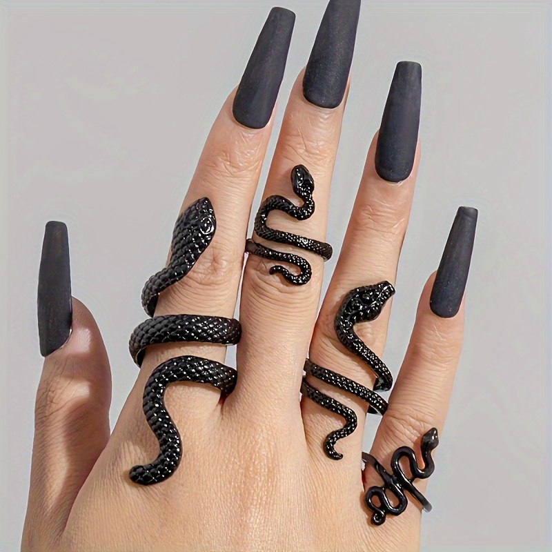 

4pcs Gothic Ring Set Snake Pattern Plated Cool Decor For Daily Outfits Special Party Accessories