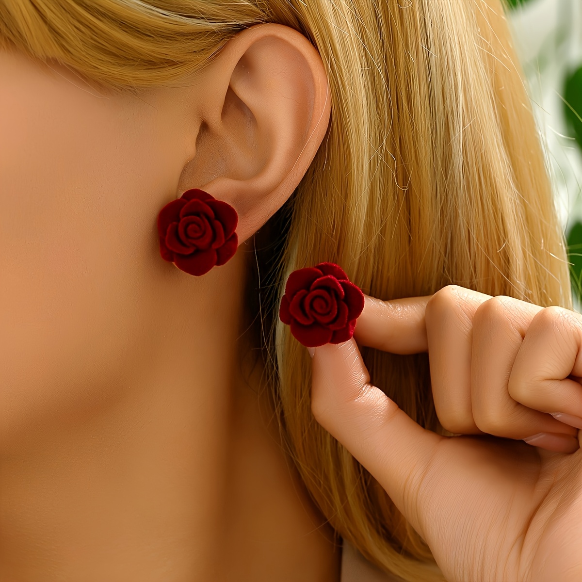 Unique Aesthetic Design Stud Earrings Fashionable Temperament Vintage Earrings Ear Drops