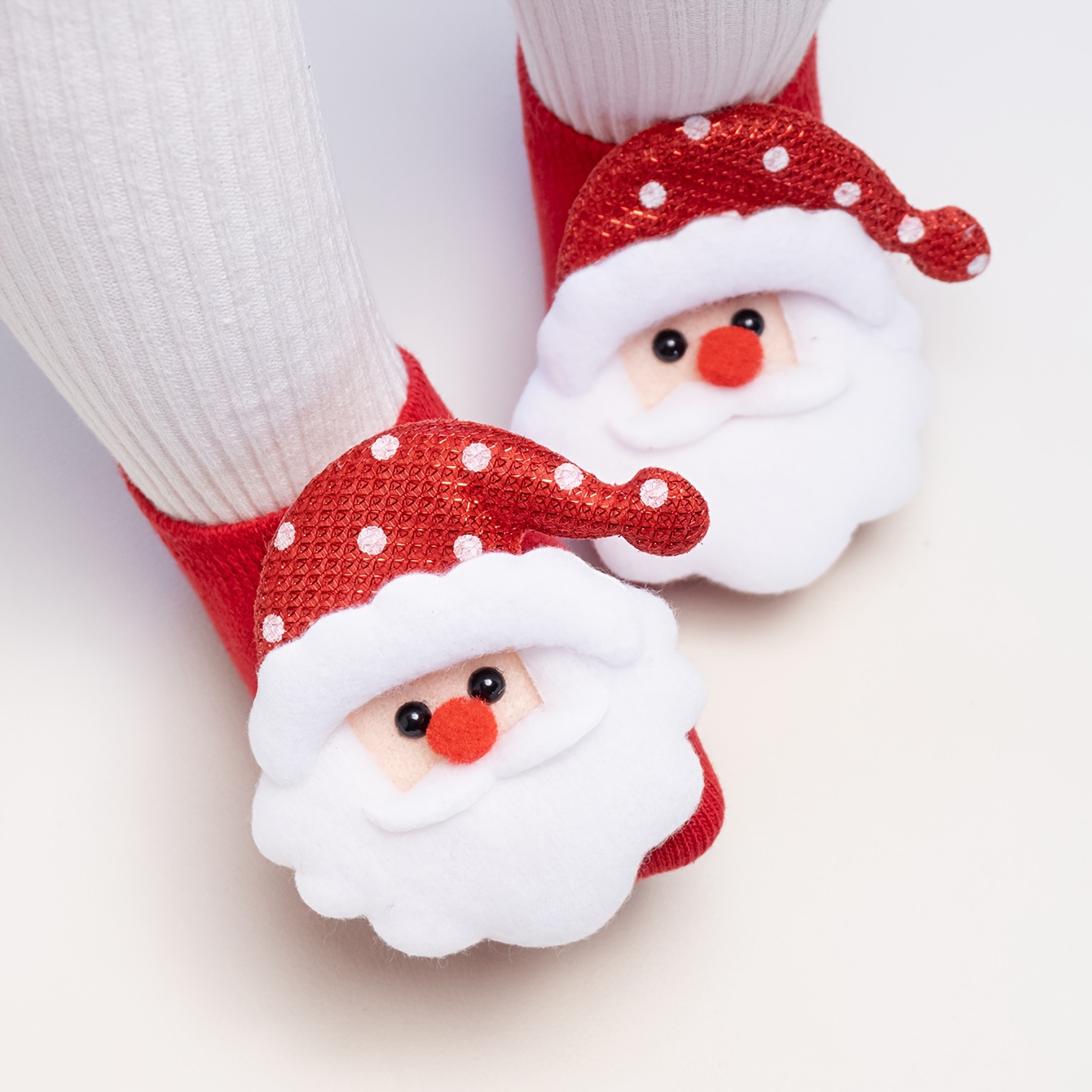 1 Paar Jongeren's Kerstsokken met de Santak - Antislip, Zachte Polyester Mix, Rood met Witte Rand & Manchetten, Feestelijk Ontwerp voor Kinderen, Alleen Handwas, Kerstsokken voor Jongeren