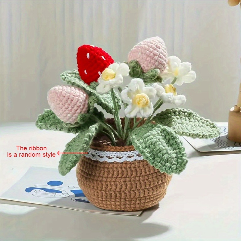 Image of 1pc Random Handcrafted Crochet Strawberry & White Flower Potted Plant - Color & Pattern Random Fabric Flower Bonsai, Yarn Potted Strawberry For Car & Home Decor
